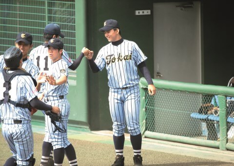 東海大相模・小笠原慎之介 150キロ直球と進化した変化球 | 野球コラム
