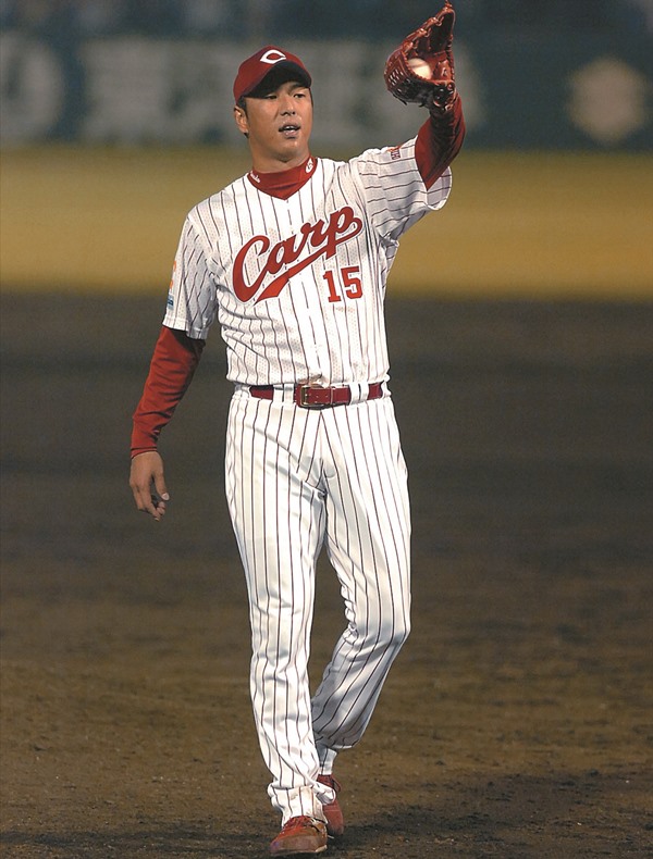 編集部選定 12球団歴代ユニフォームBESTセレクション 広島編 | 野球