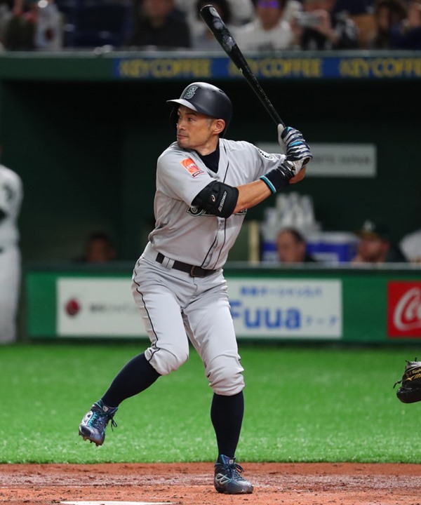 引退を惜しみ偉業を称えつつ イチローなきシアトル開幕戦 | 野球コラム