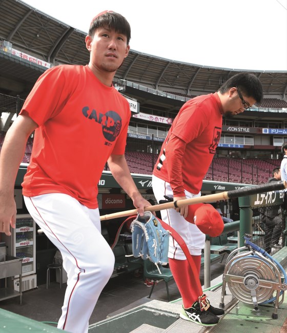 プロ野球選手からもらったストレッチポール 広島・中田廉のストレッチポール 「本当は誰にも教えたくない」力投