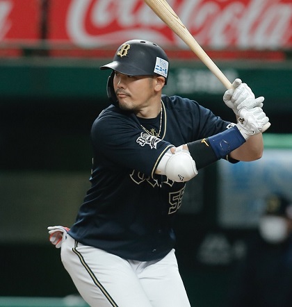 元オリックス　ホームラン王　T-岡田　バット 良い角度でバットが出ていれば」オリックス・T-岡田 本塁打量産で勢い