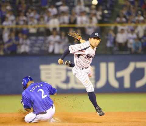 ヤクルト 森岡良介 2015セ・リーグ優勝パッチ付き ビジター