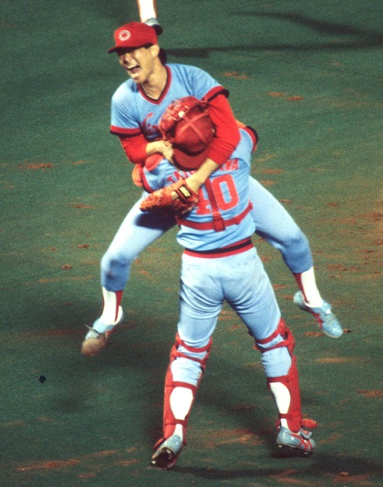 功労者の津田が広島の胴上げ投手に（1986年10月12日、ヤクルト×広島